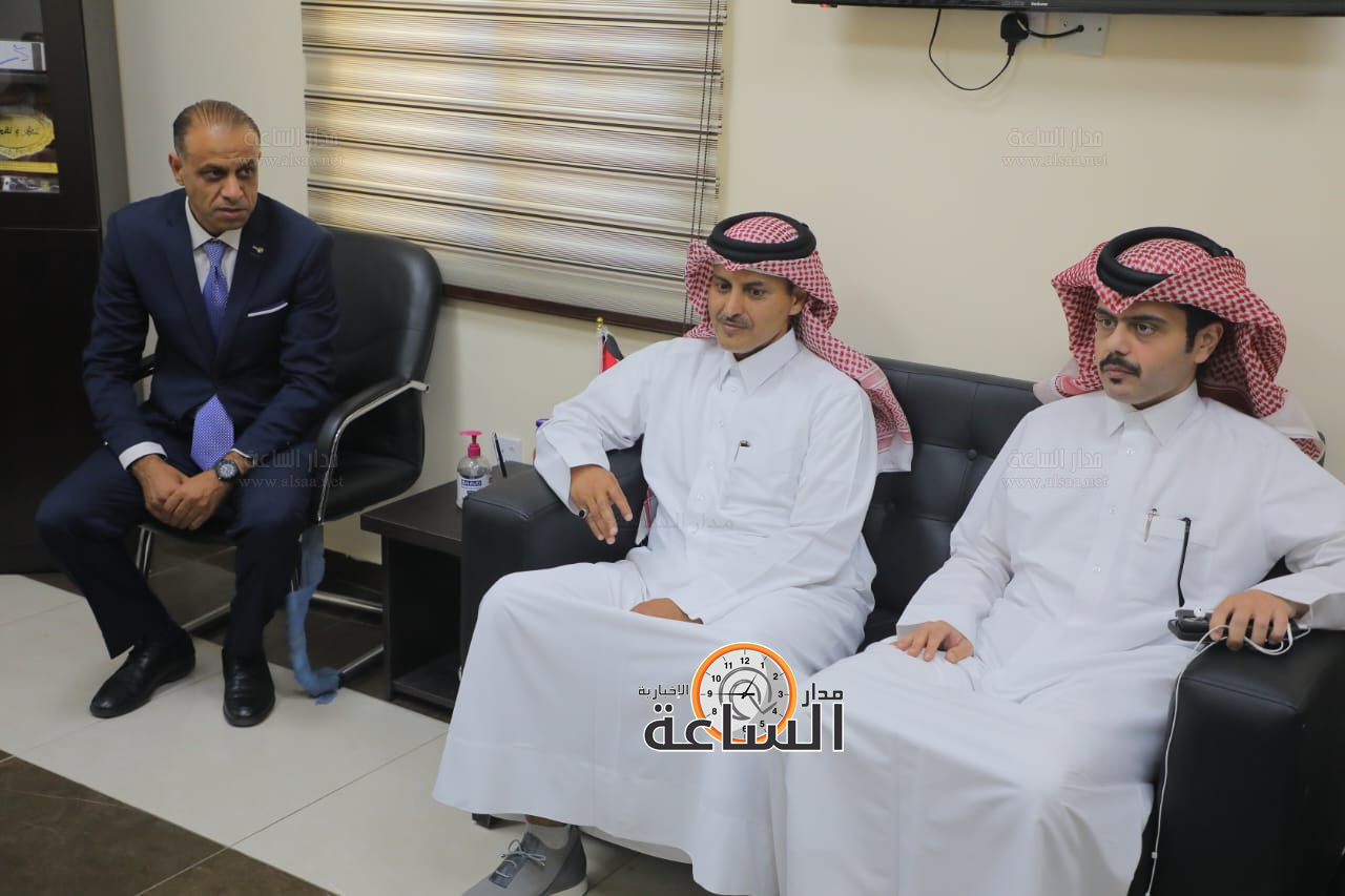 Madar Al-Saa Images 0.12641341983380783