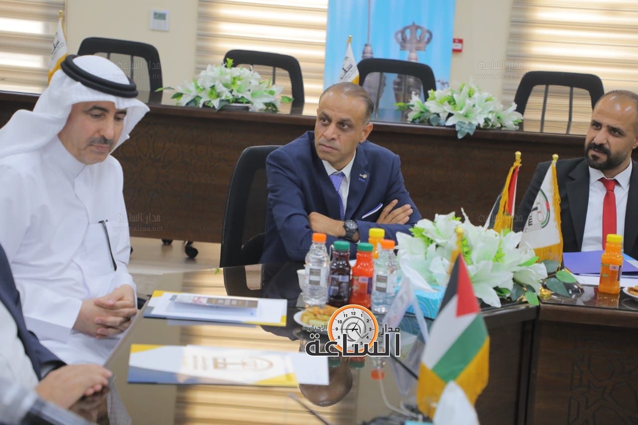 Madar Al-Saa Images 0.7429606221084231