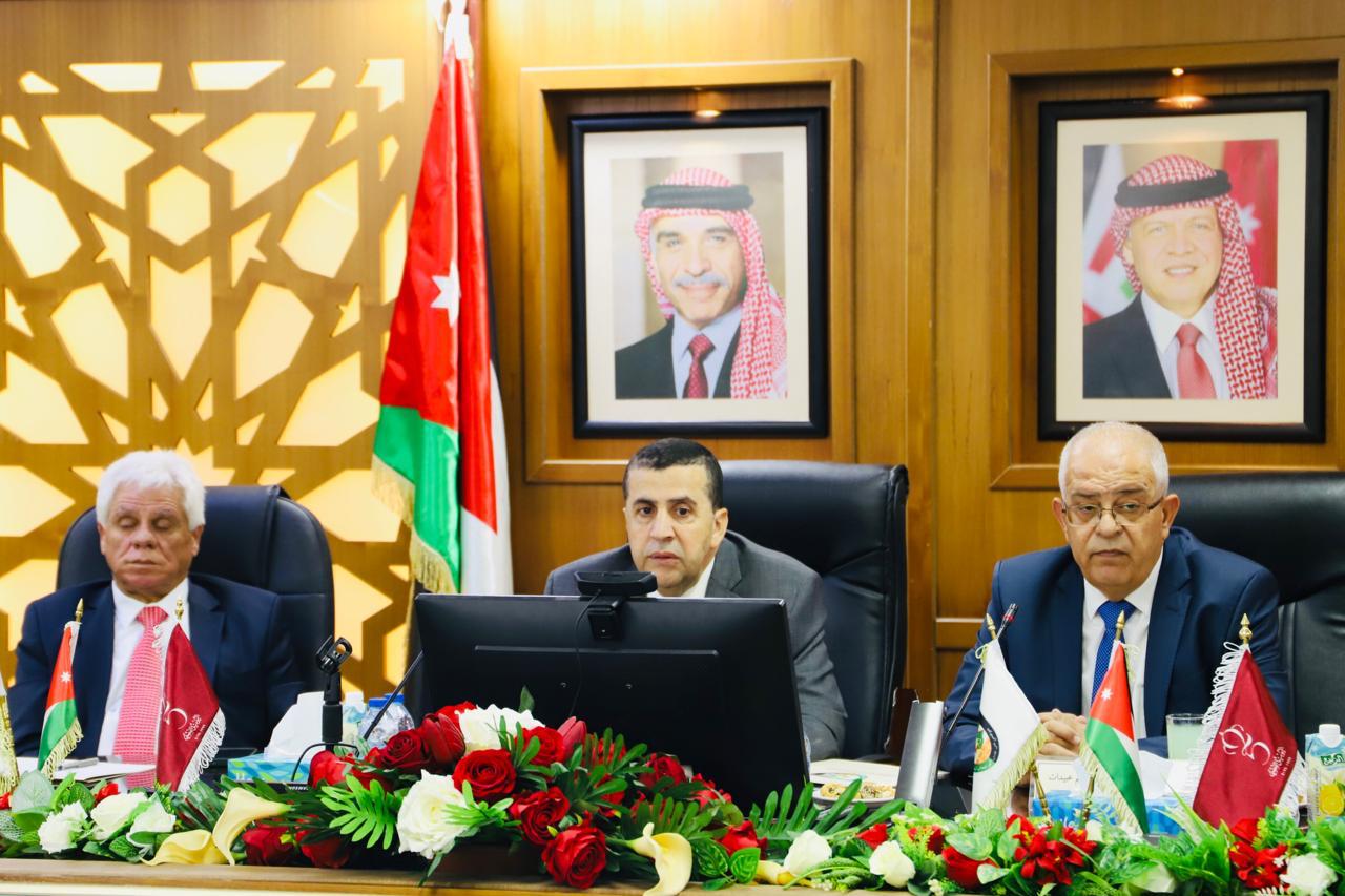 Madar Al-Saa Images 0.45247130178204675