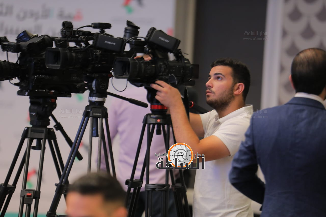 Madar Al-Saa Images 0.7584799458873761