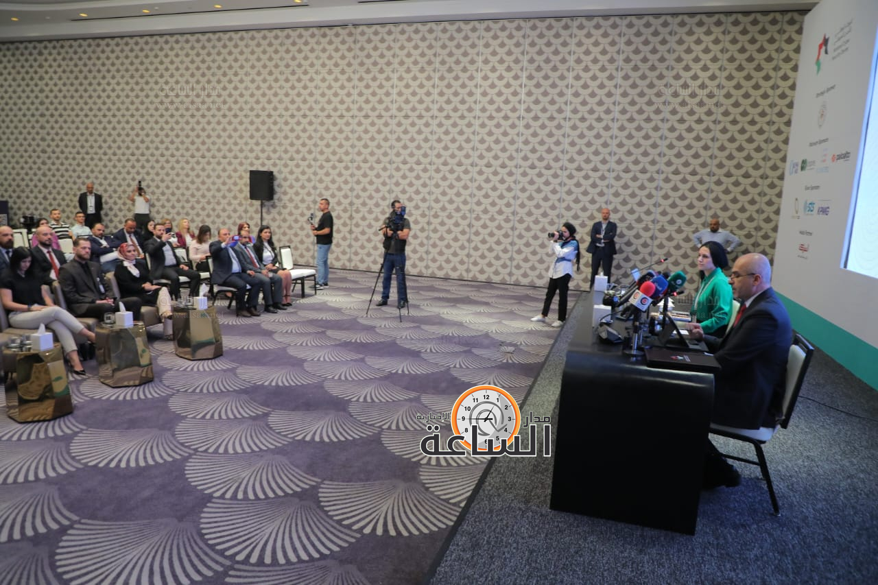 Madar Al-Saa Images 0.9016824905083354