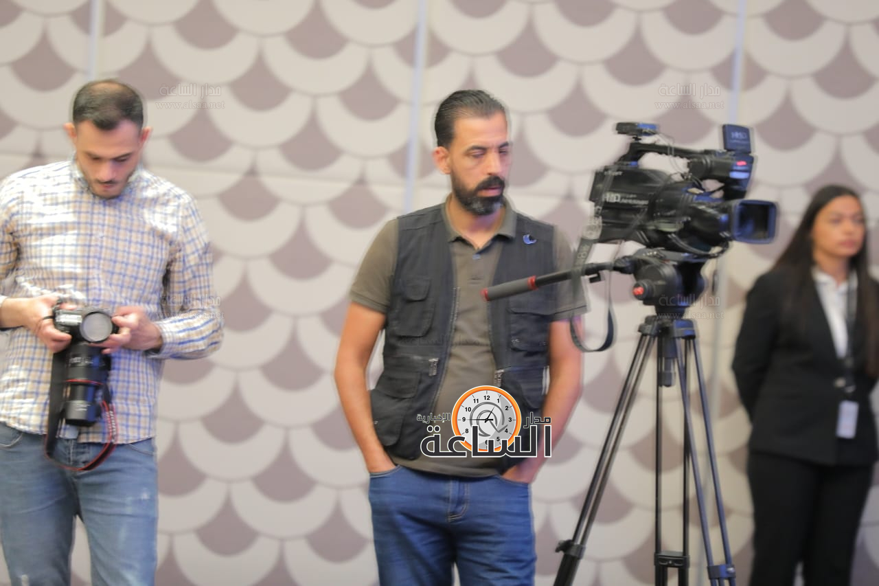 Madar Al-Saa Images 0.733841635550875