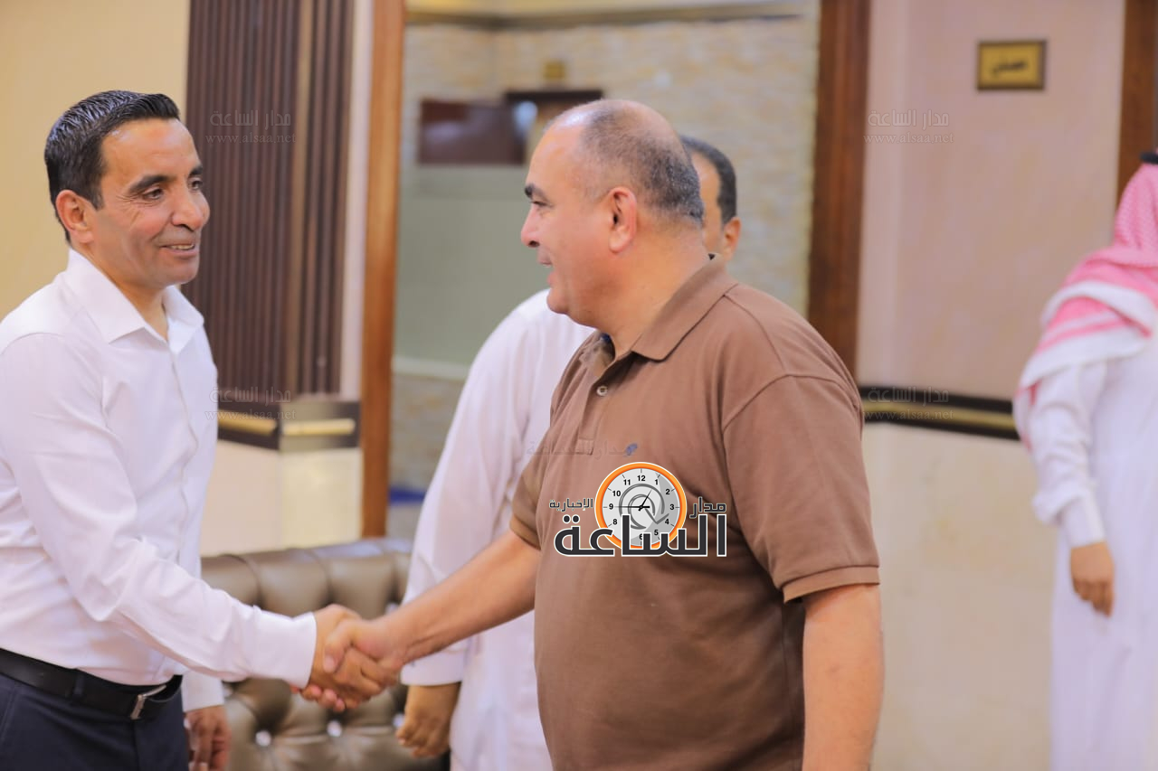 Madar Al-Saa Images 0.714086735863382