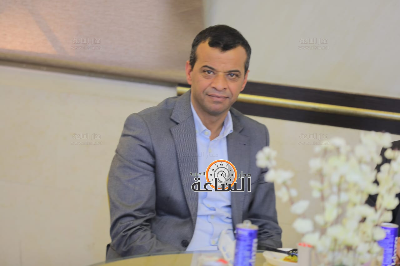 Madar Al-Saa Images 0.01797387399859196