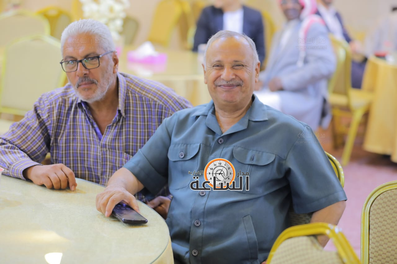 Madar Al-Saa Images 0.013675559015596361