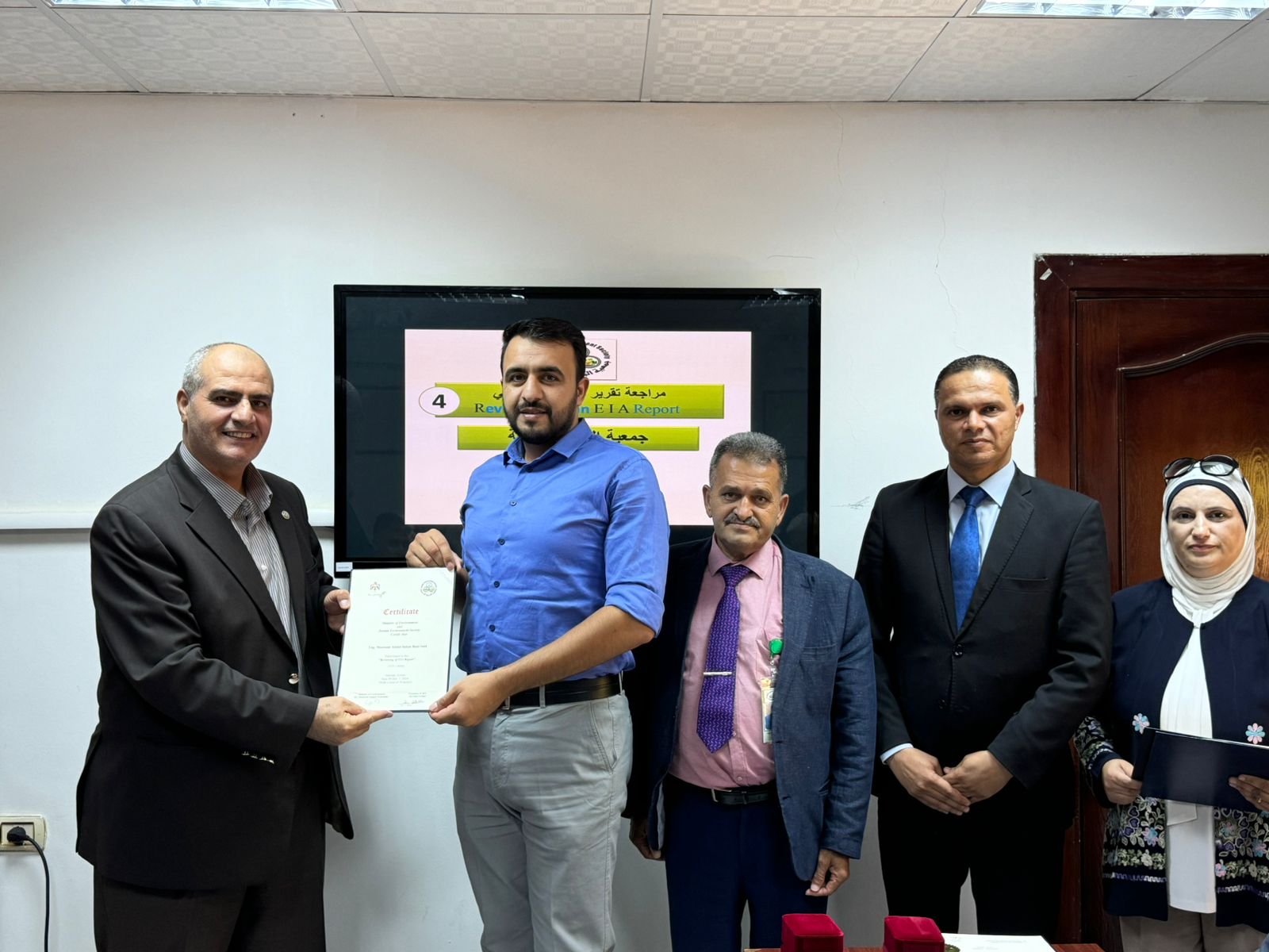 Madar Al-Saa Images 0.873699174829601