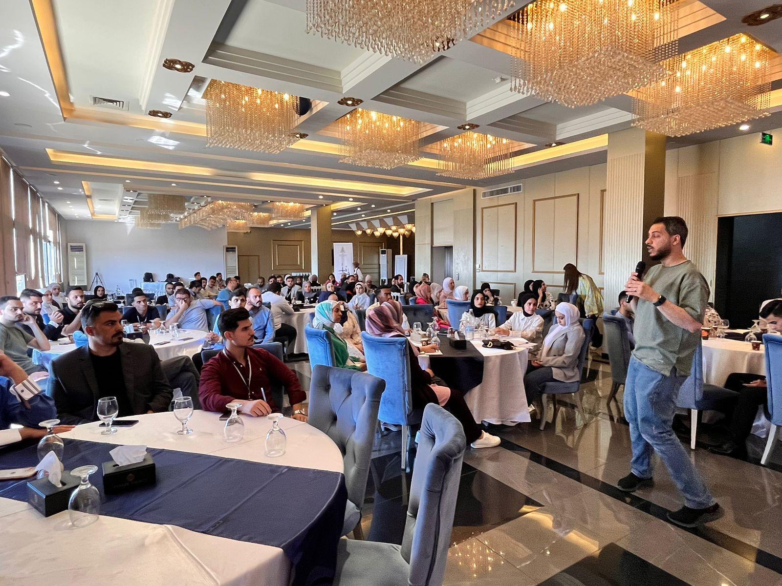 Madar Al-Saa Images 0.10698103380298796