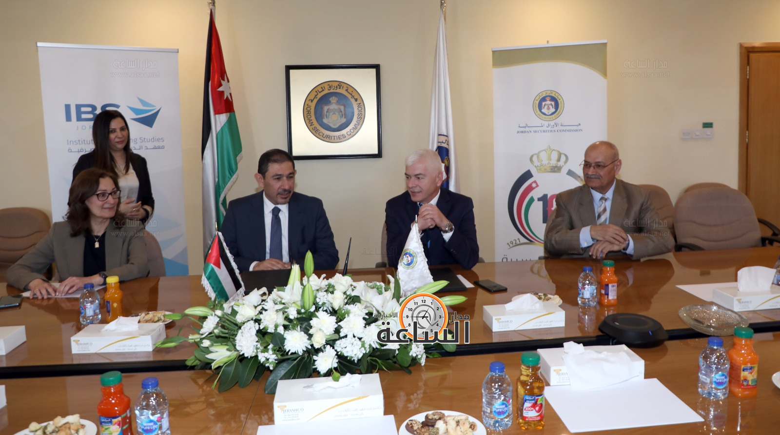 Madar Al-Saa Images 0.37929805740925837