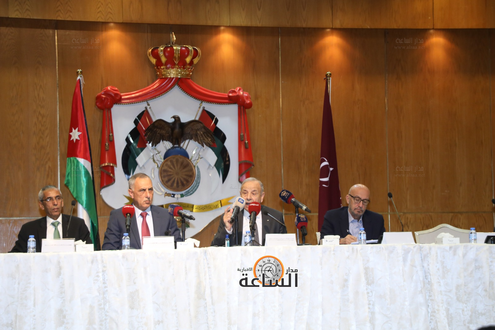 Madar Al-Saa Images 0.6057058783027518