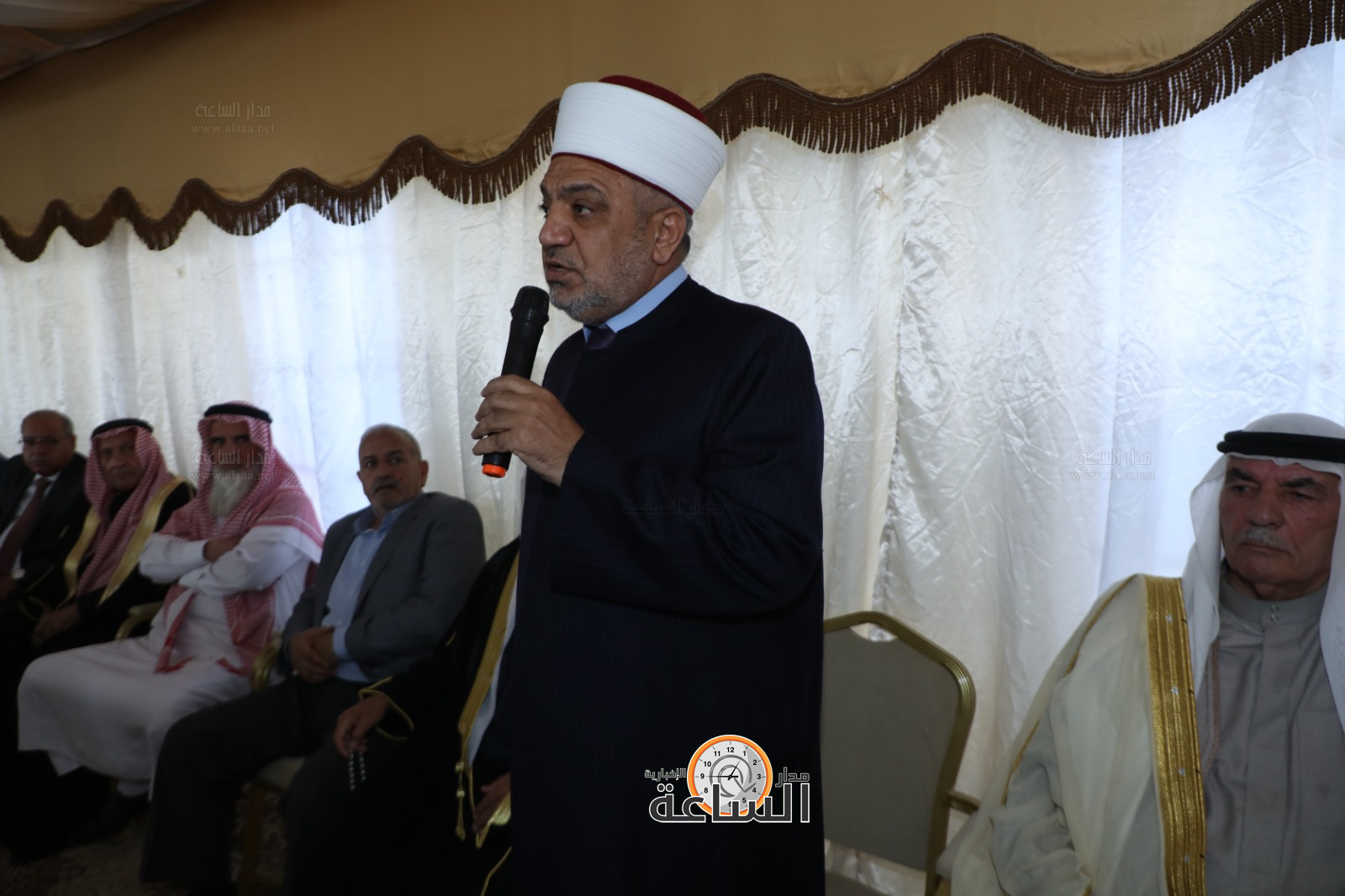 Madar Al-Saa Images 0.47649159962269705