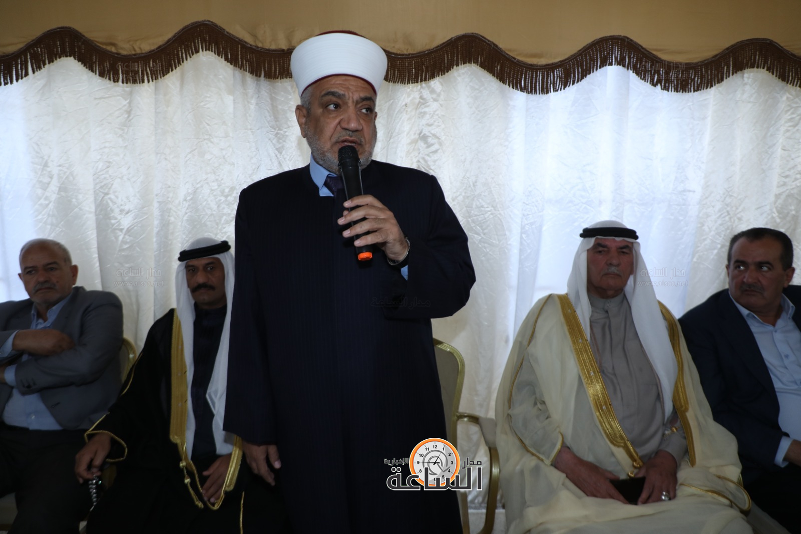 Madar Al-Saa Images 0.9183029845681474