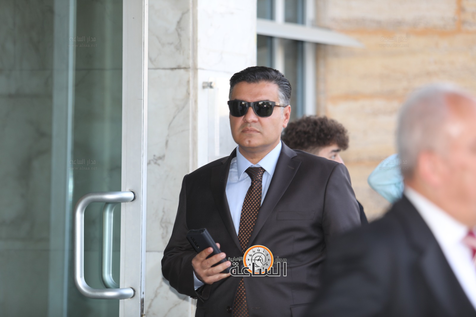 Madar Al-Saa Images 0.18598393277766911