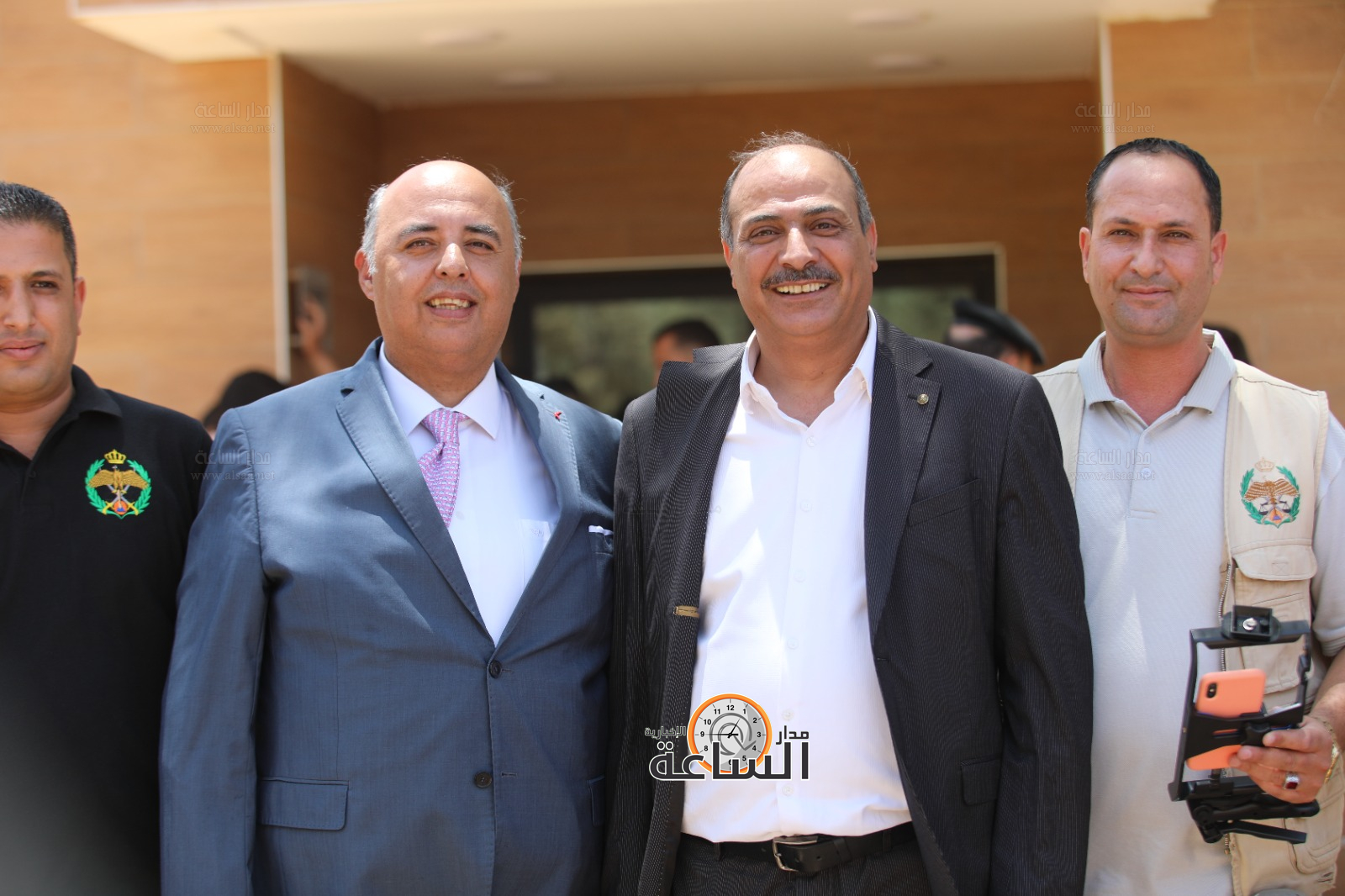 Madar Al-Saa Images 0.9008901178843458