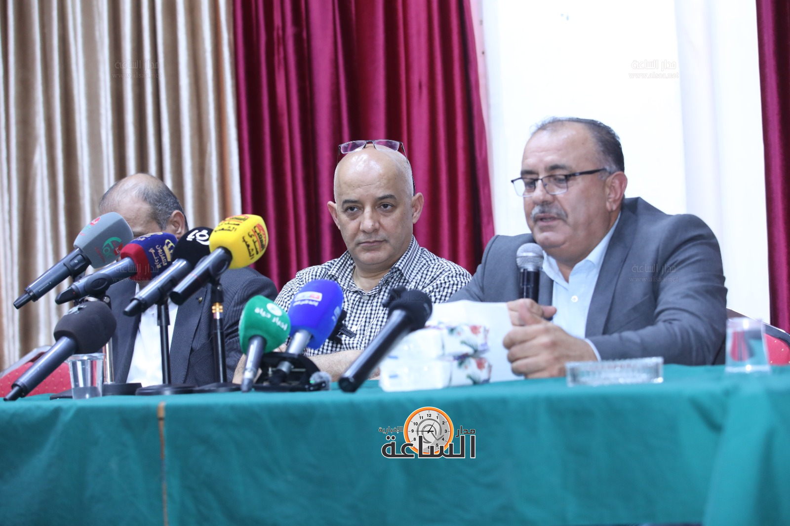 Madar Al-Saa Images 0.9013248729055396