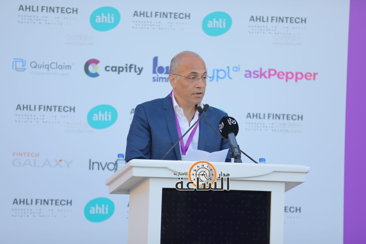 Madar Al-Saa Images 0.12163026682938782