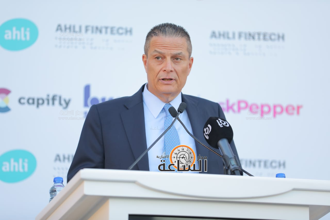 Madar Al-Saa Images 0.8799335393836494