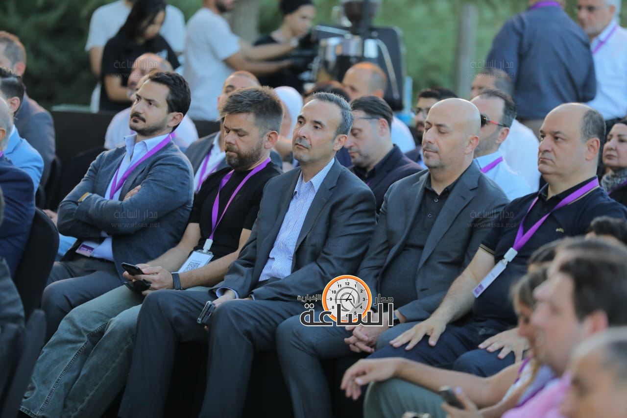 Madar Al-Saa Images 0.586853994461827