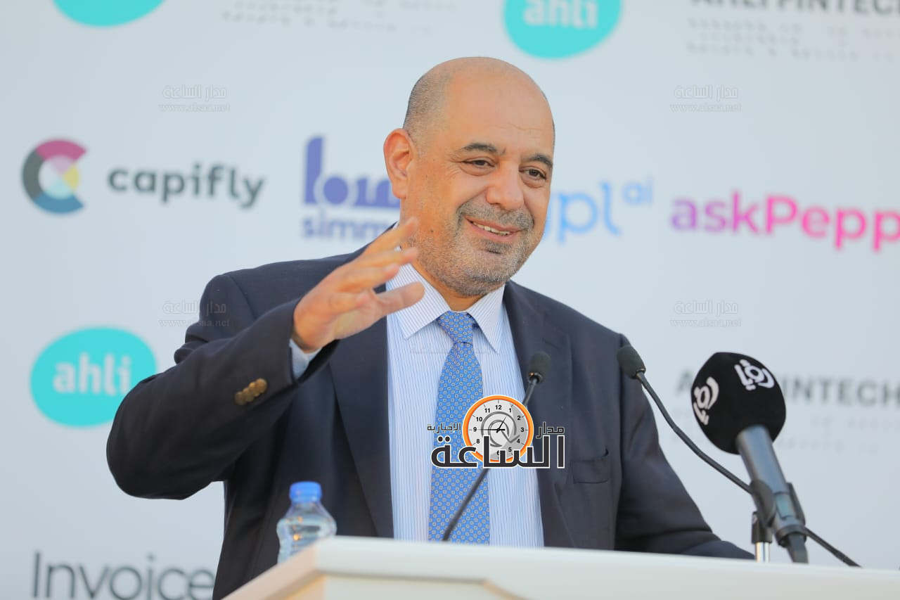 Madar Al-Saa Images 0.15770419459819762