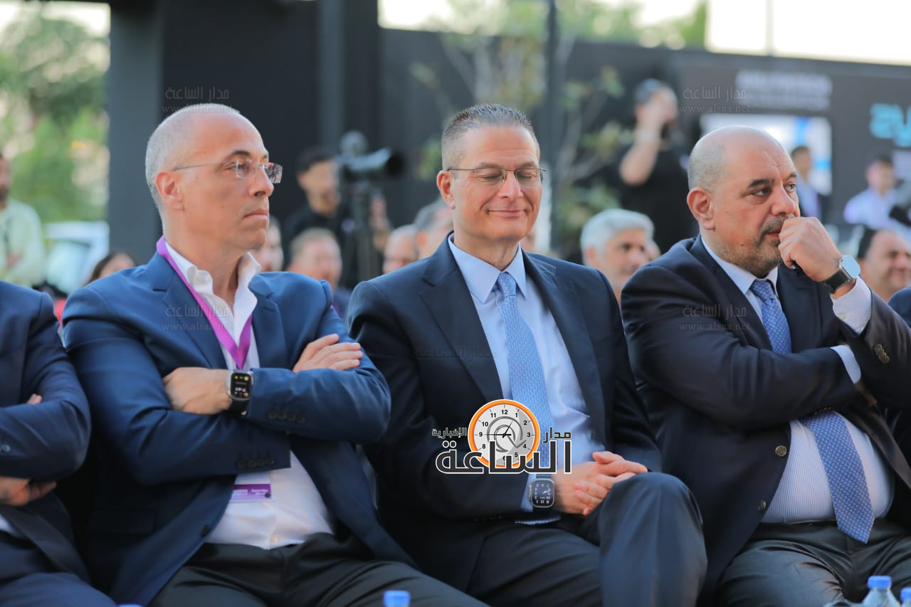 Madar Al-Saa Images 0.5541613529857801