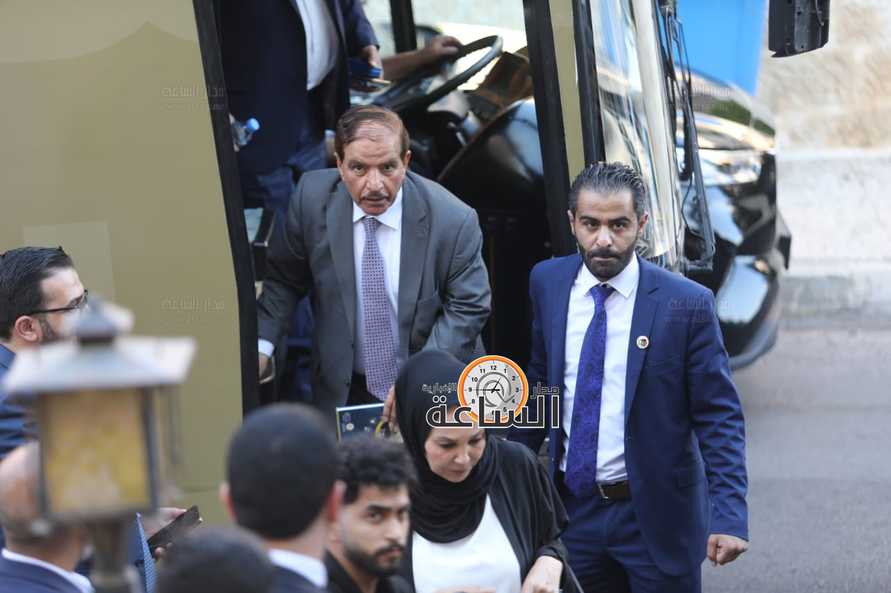 Madar Al-Saa Images 0.3249122285543311