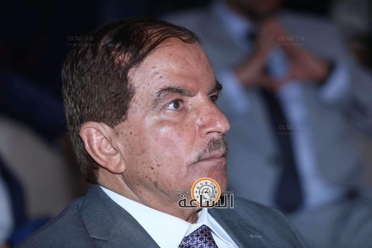 Madar Al-Saa Images 0.24689423645359176