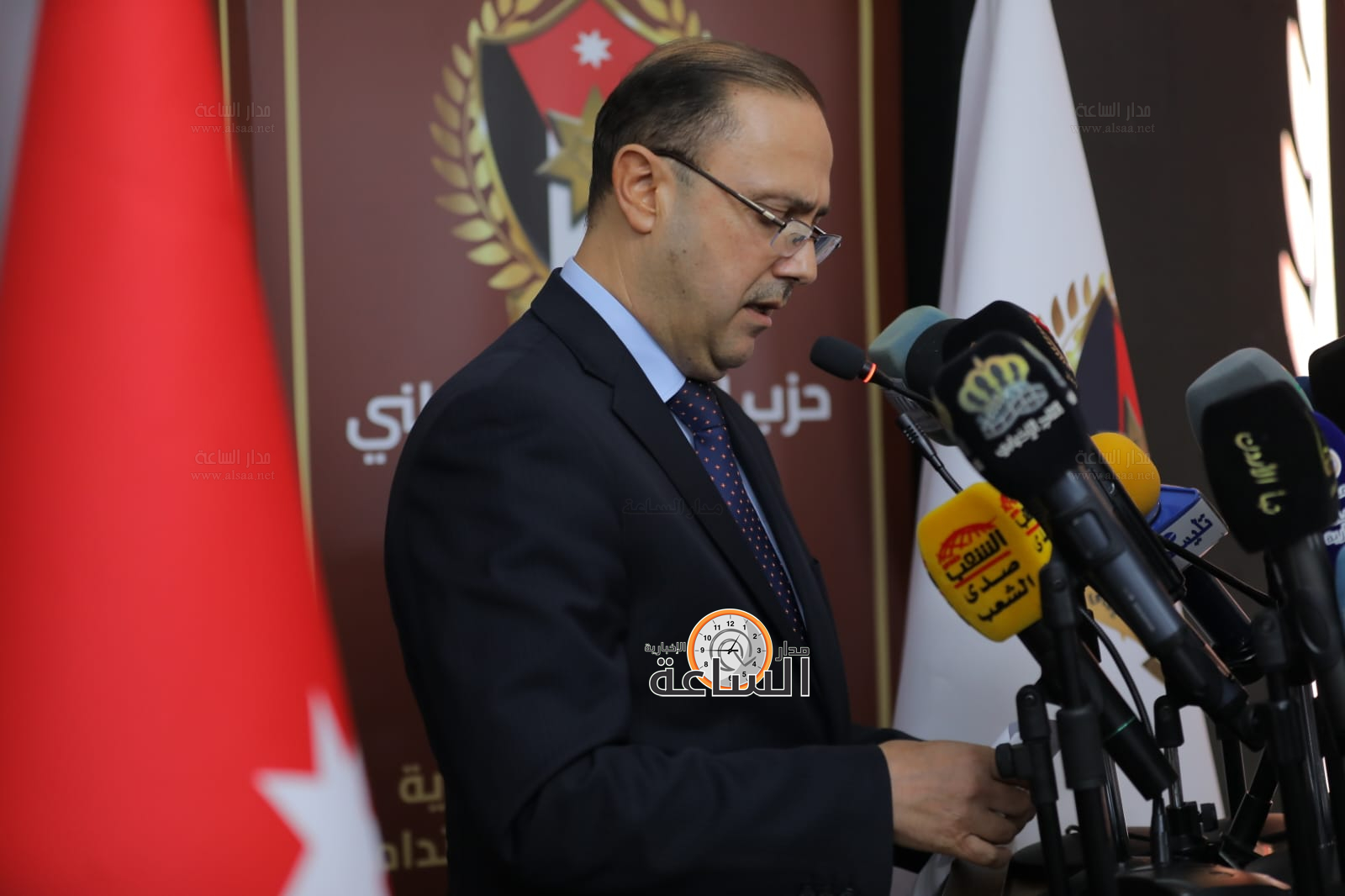 Madar Al-Saa Images 0.6870972776311086