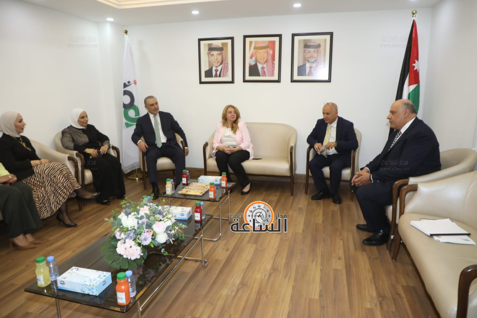 Madar Al-Saa Images 0.9568643509776089