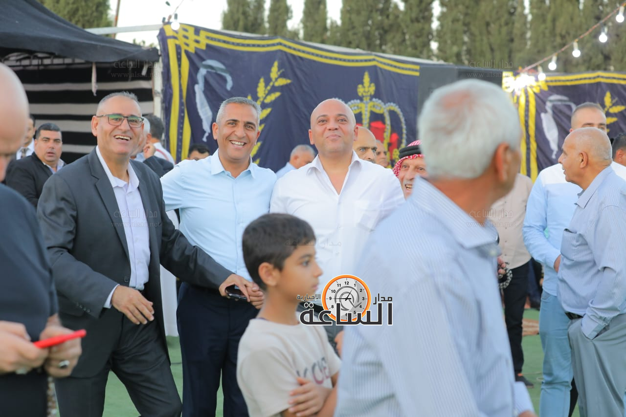 Madar Al-Saa Images 0.8887338238212688