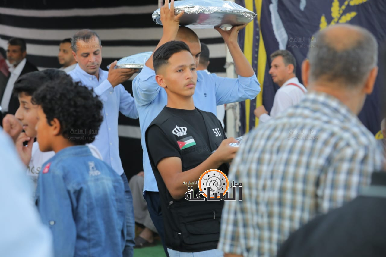 Madar Al-Saa Images 0.9778670890280559