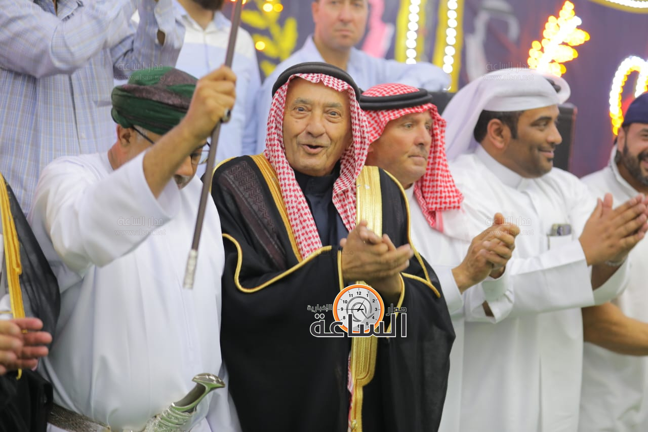 Madar Al-Saa Images 0.4485368878084235