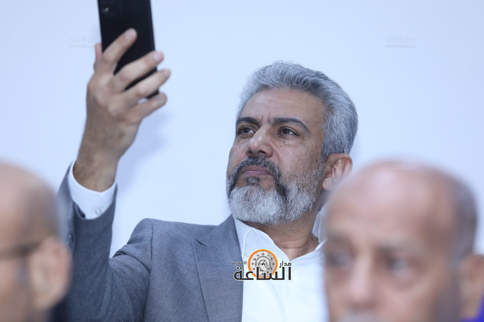 Madar Al-Saa Images 0.9019150020674873