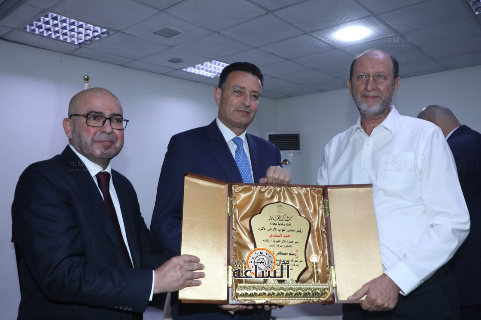 Madar Al-Saa Images 0.6877762004691388