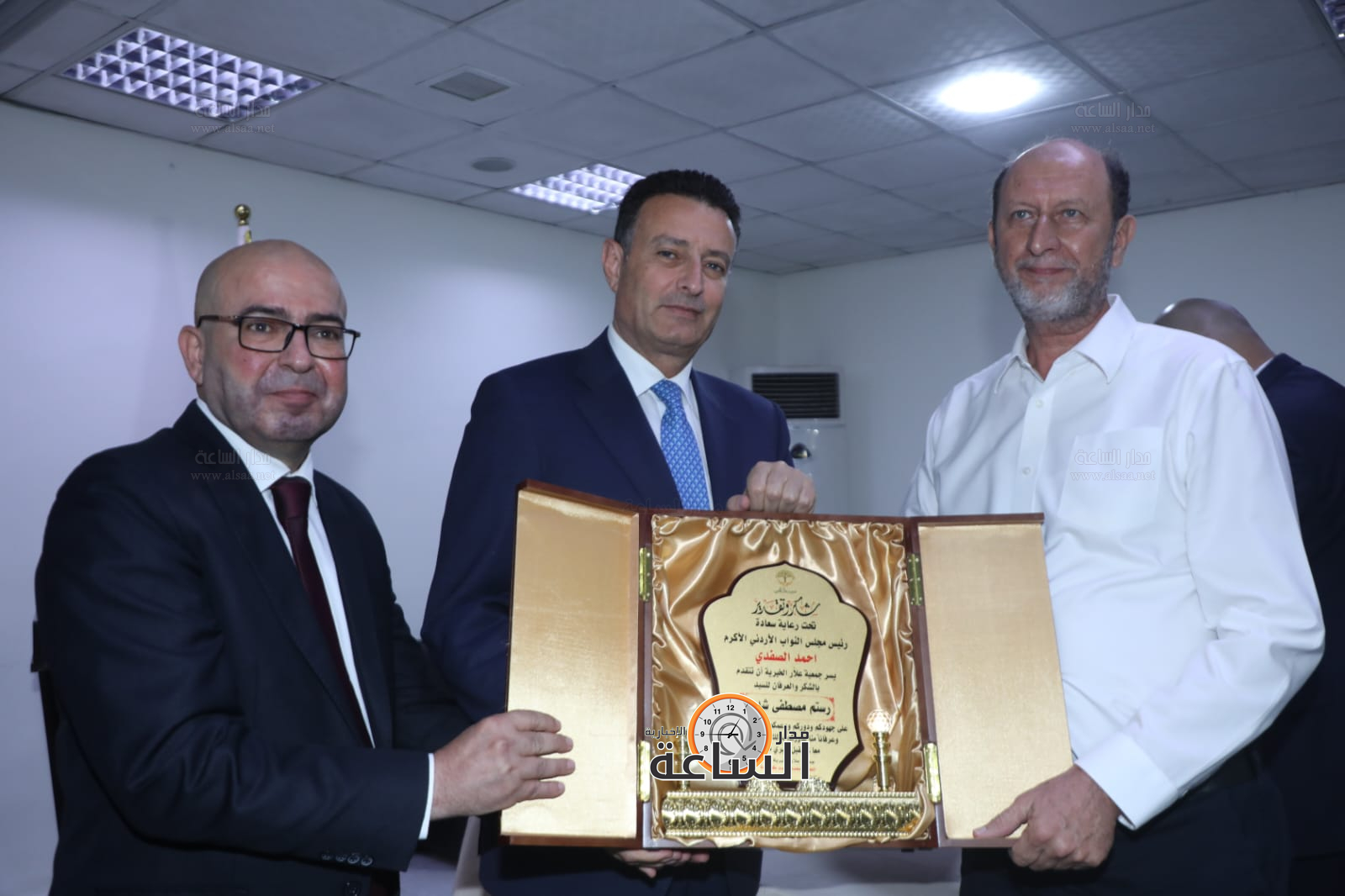 Madar Al-Saa Images 0.31614619084179374