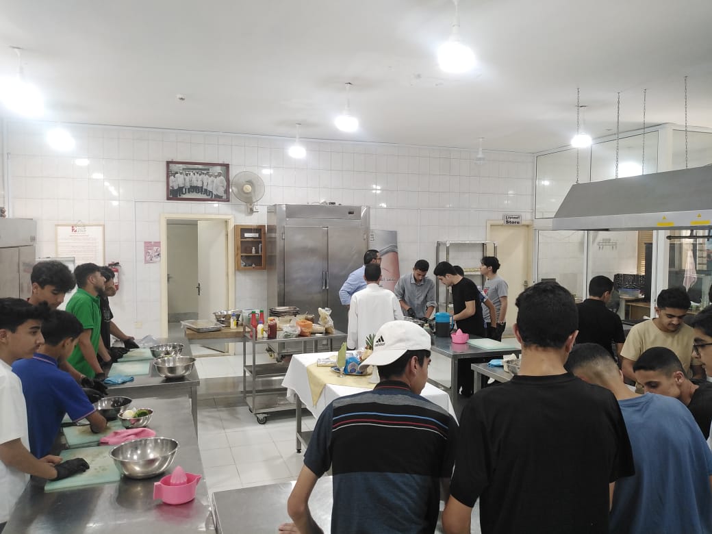 Madar Al-Saa Images 0.1883974725984856