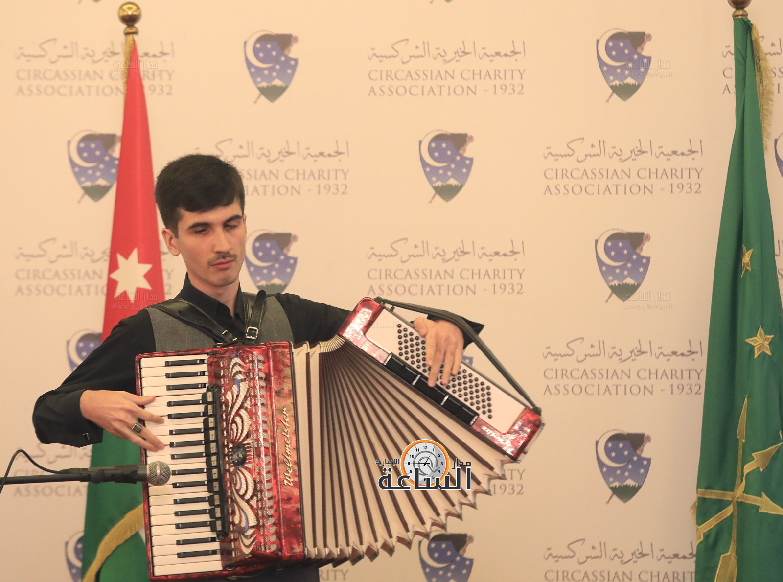 Madar Al-Saa Images 0.6361411353649067