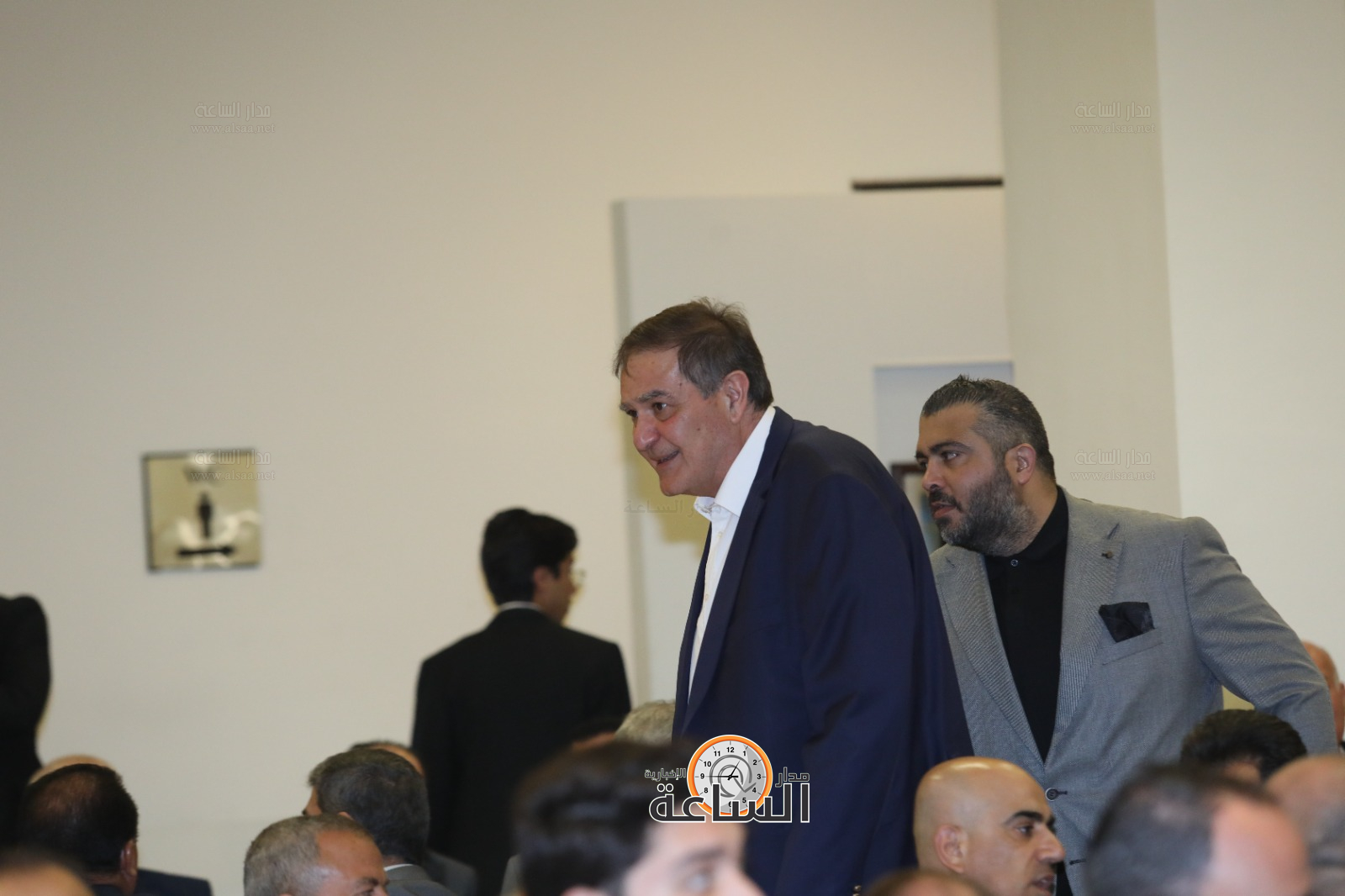 Madar Al-Saa Images 0.566574373606022