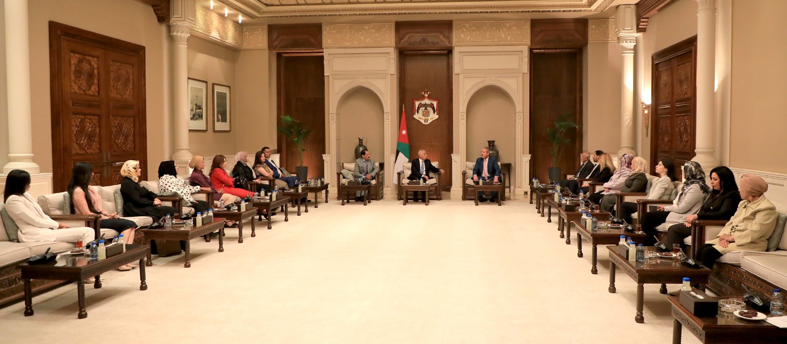 Madar Al-Saa Images 0.2285142185162934