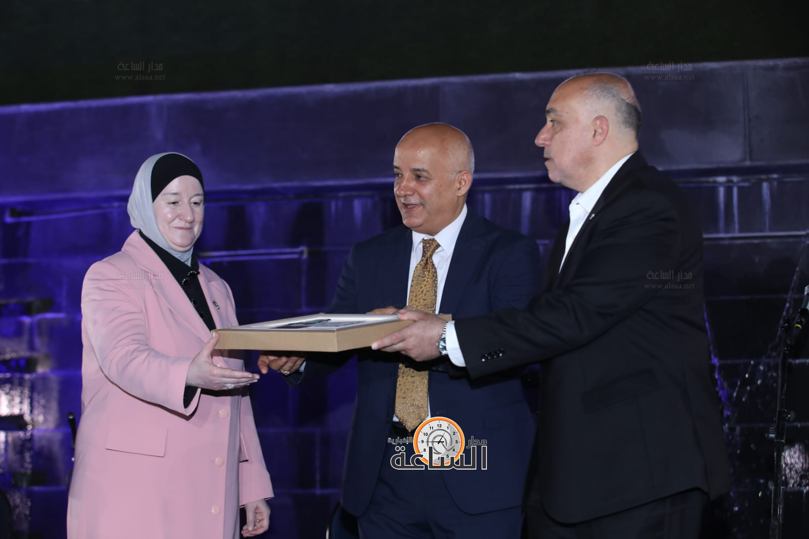 Madar Al-Saa Images 0.7168544585627441