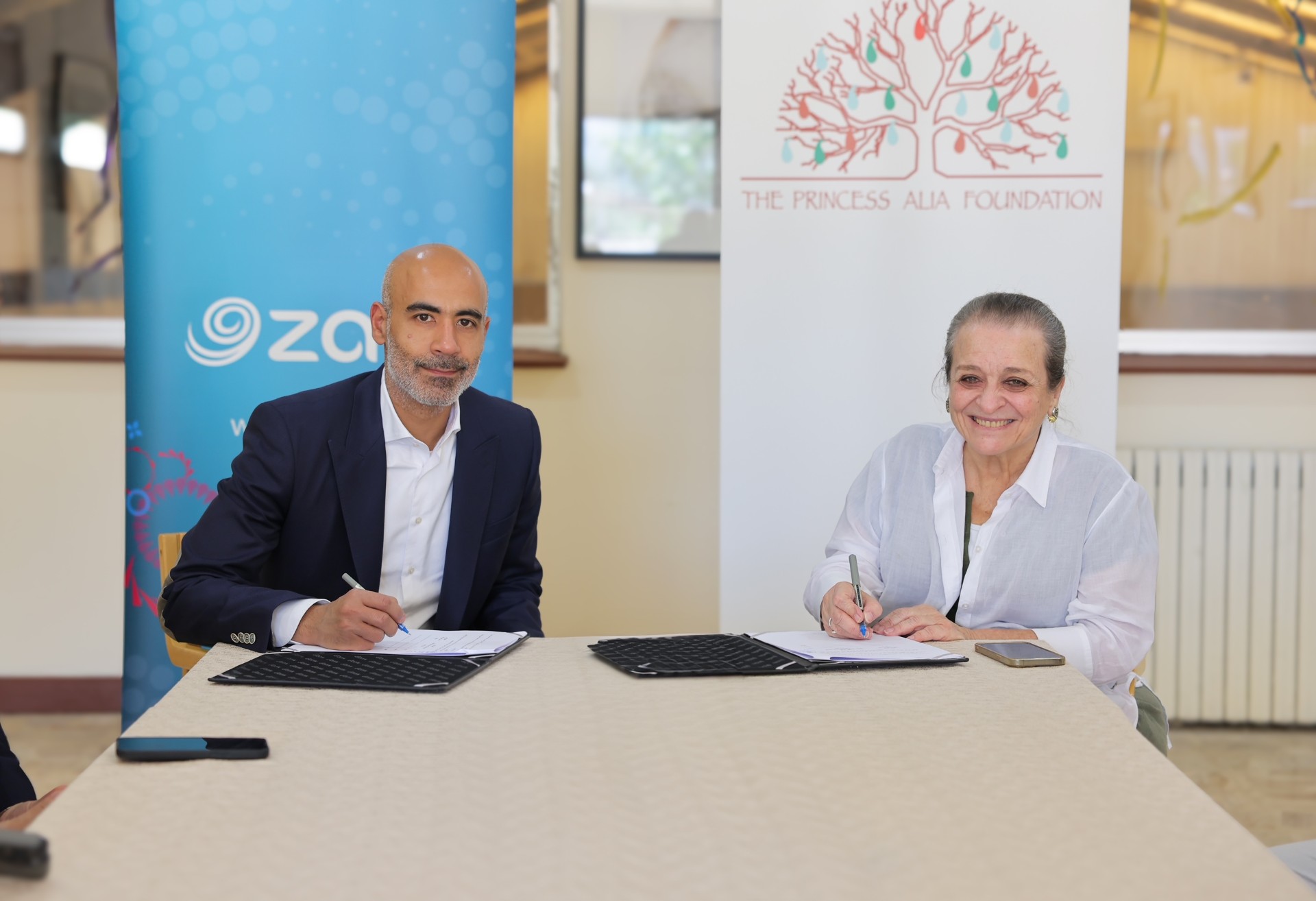 Madar Al-Saa Images 0.591163495065913