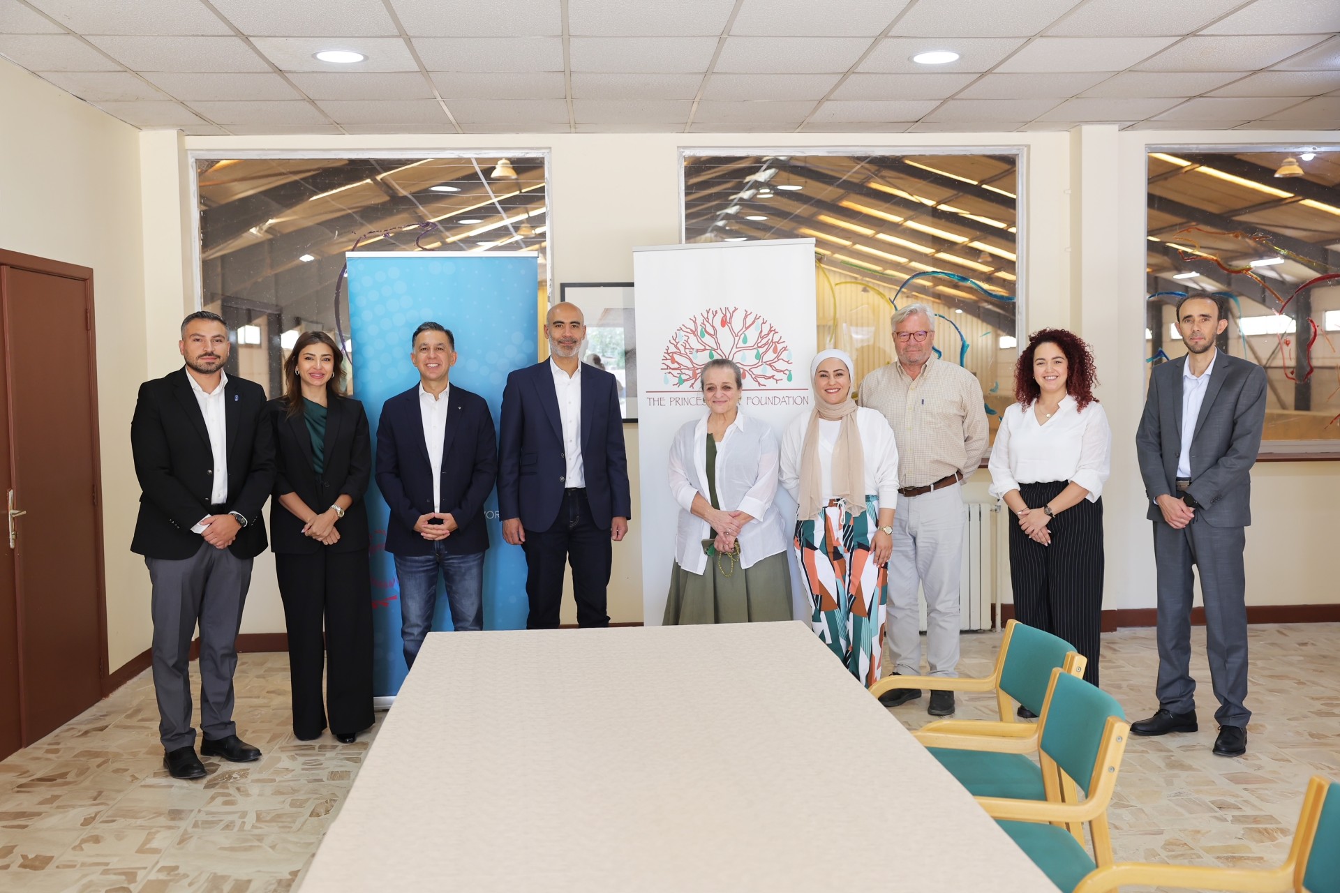 Madar Al-Saa Images 0.4047194318533247