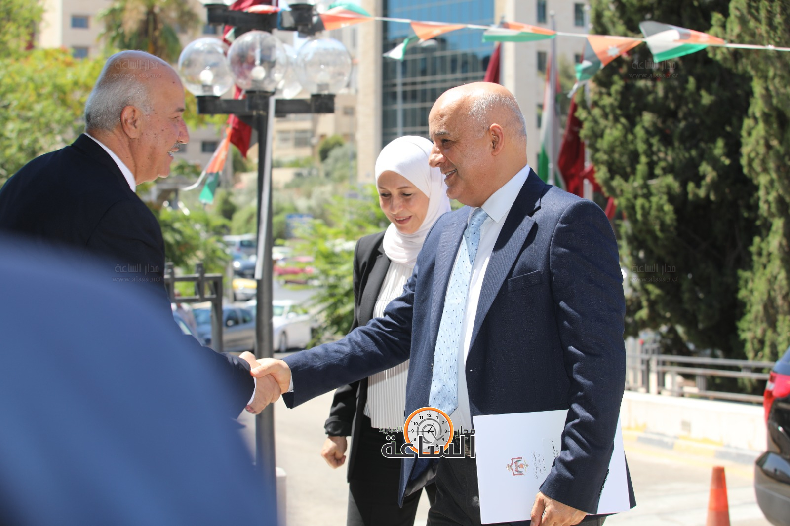 Madar Al-Saa Images 0.8947560664592618