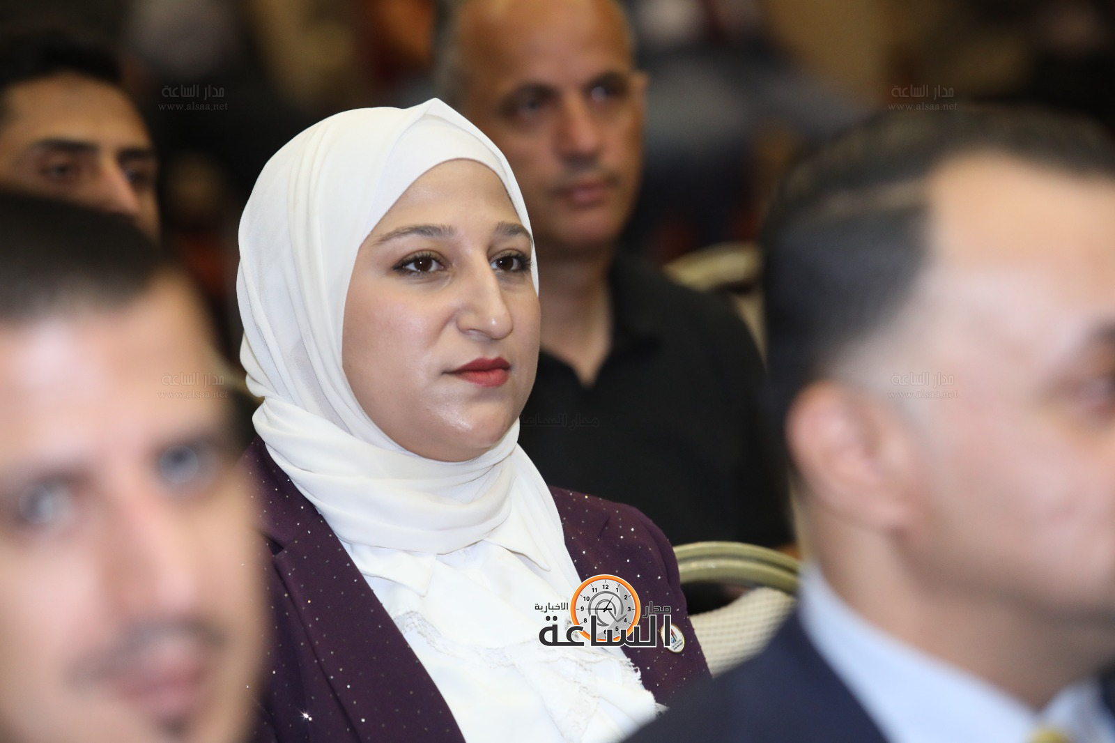 Madar Al-Saa Images 0.4385621532524082