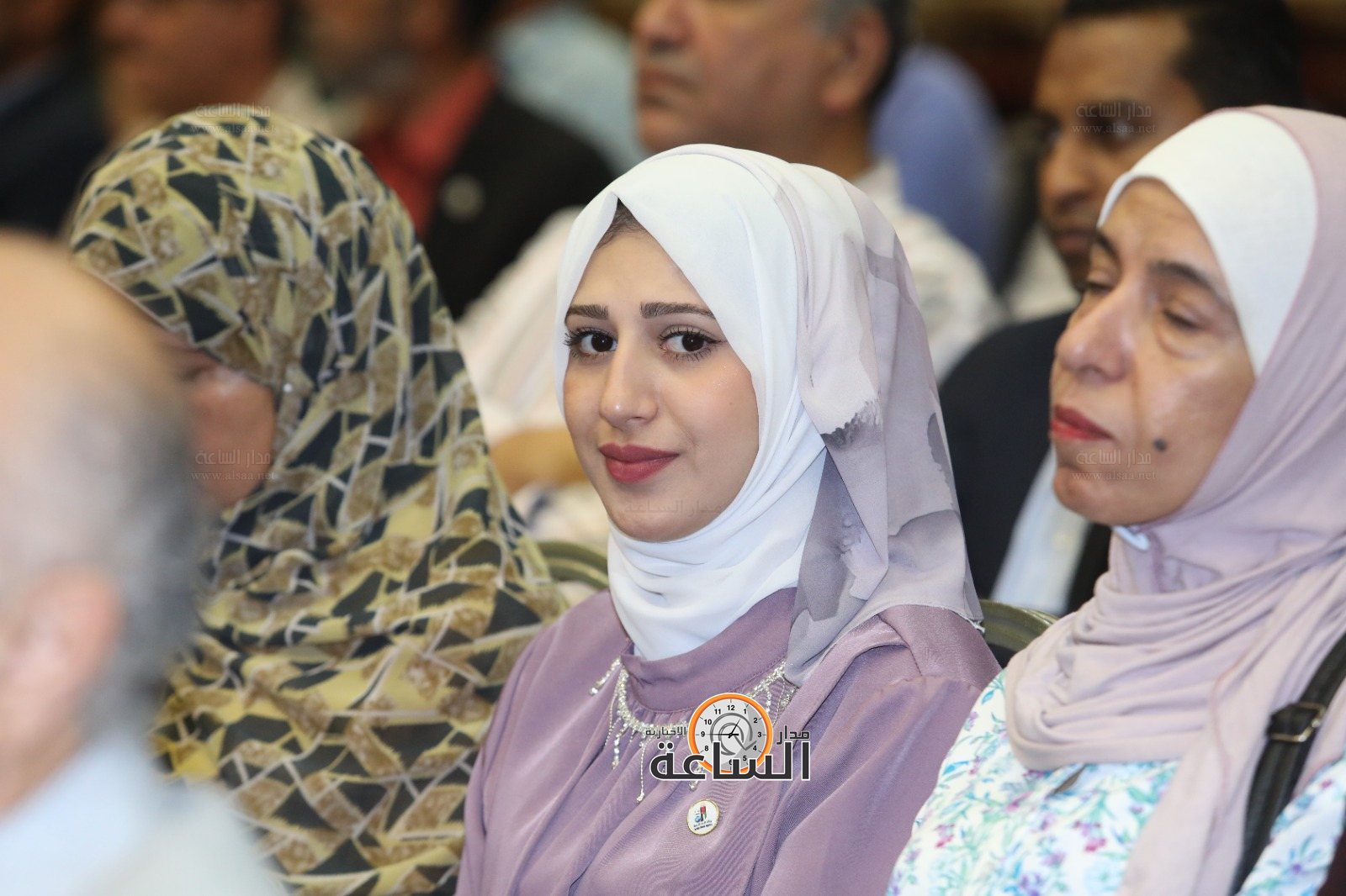 Madar Al-Saa Images 0.5114969022259619