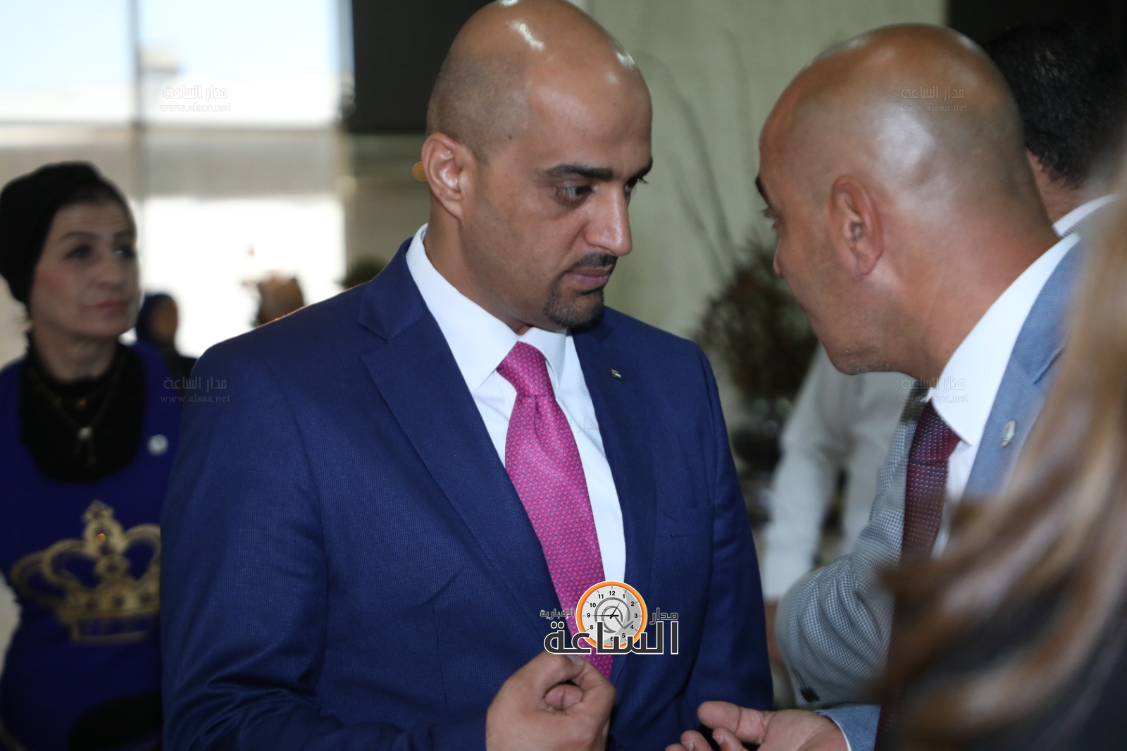 Madar Al-Saa Images 0.3788679260350134