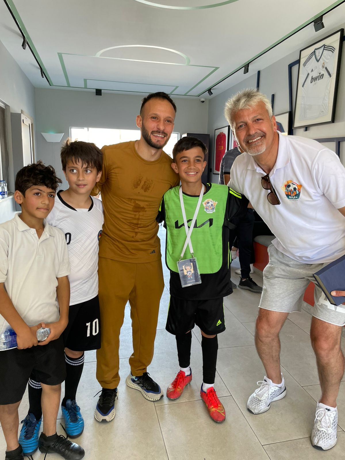 Madar Al-Saa Images 0.5501039252983397