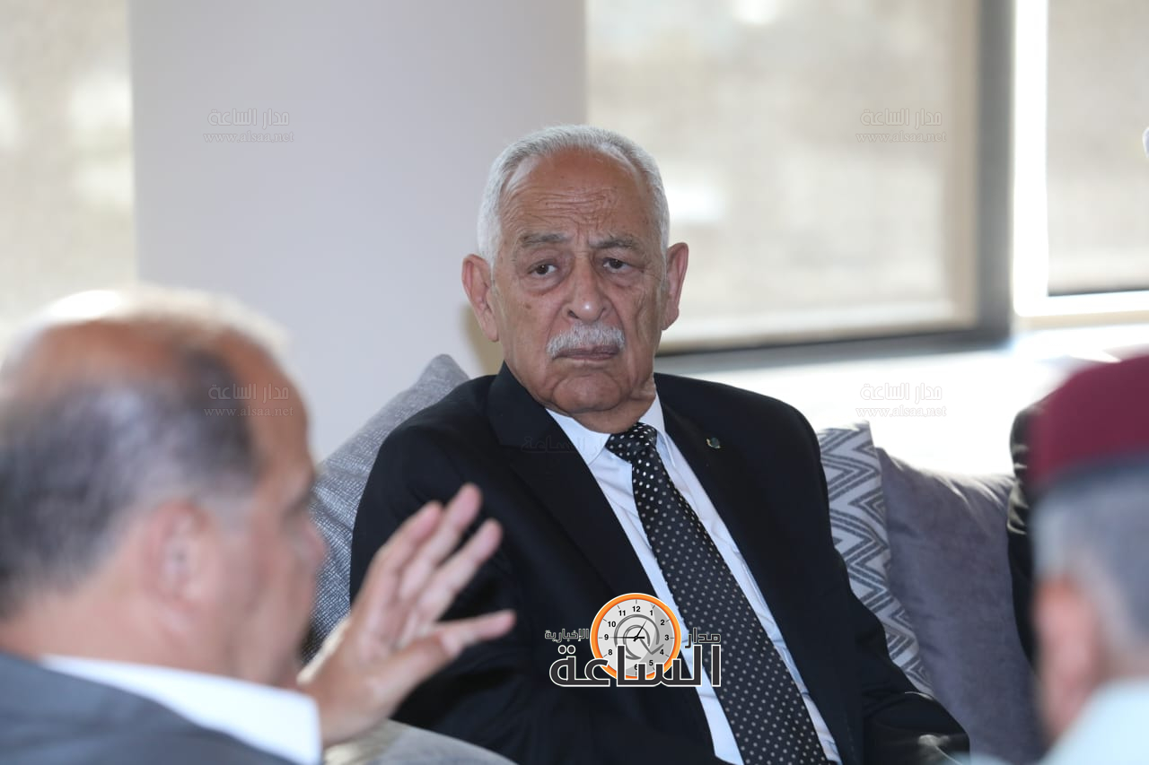 Madar Al-Saa Images 0.7572480240694008