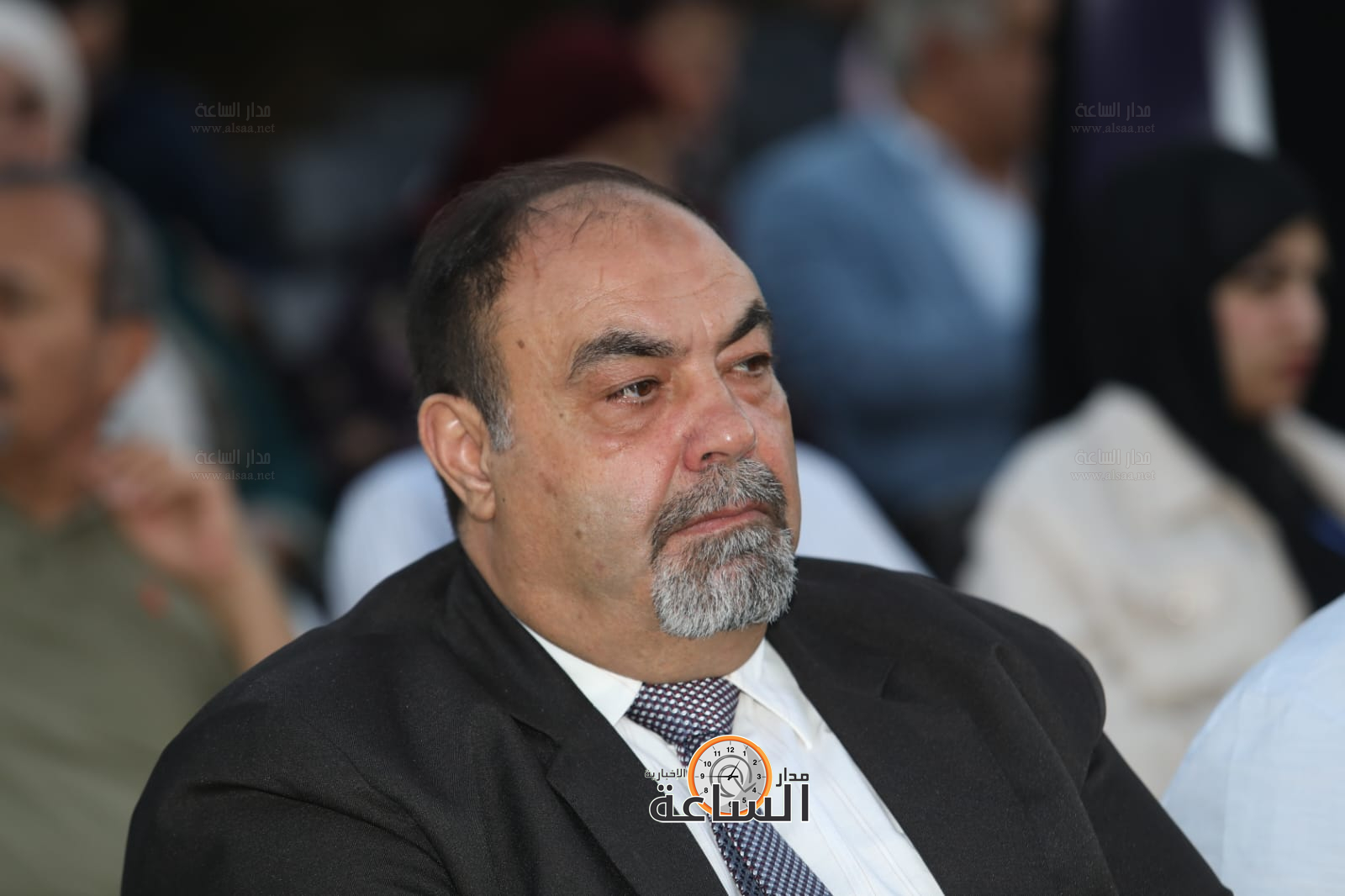 Madar Al-Saa Images 0.37915394781502676