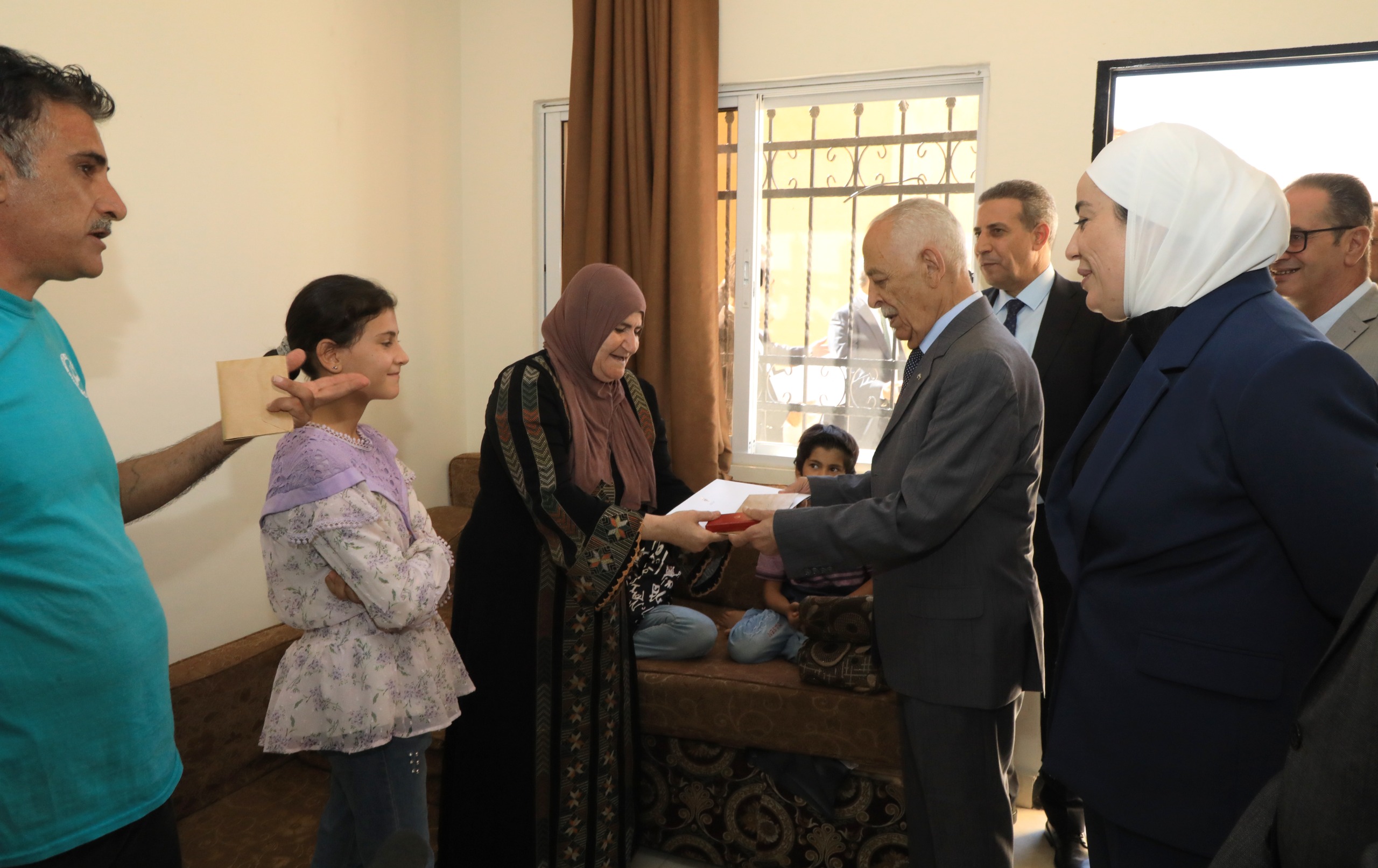 Madar Al-Saa Images 0.9122096411540463