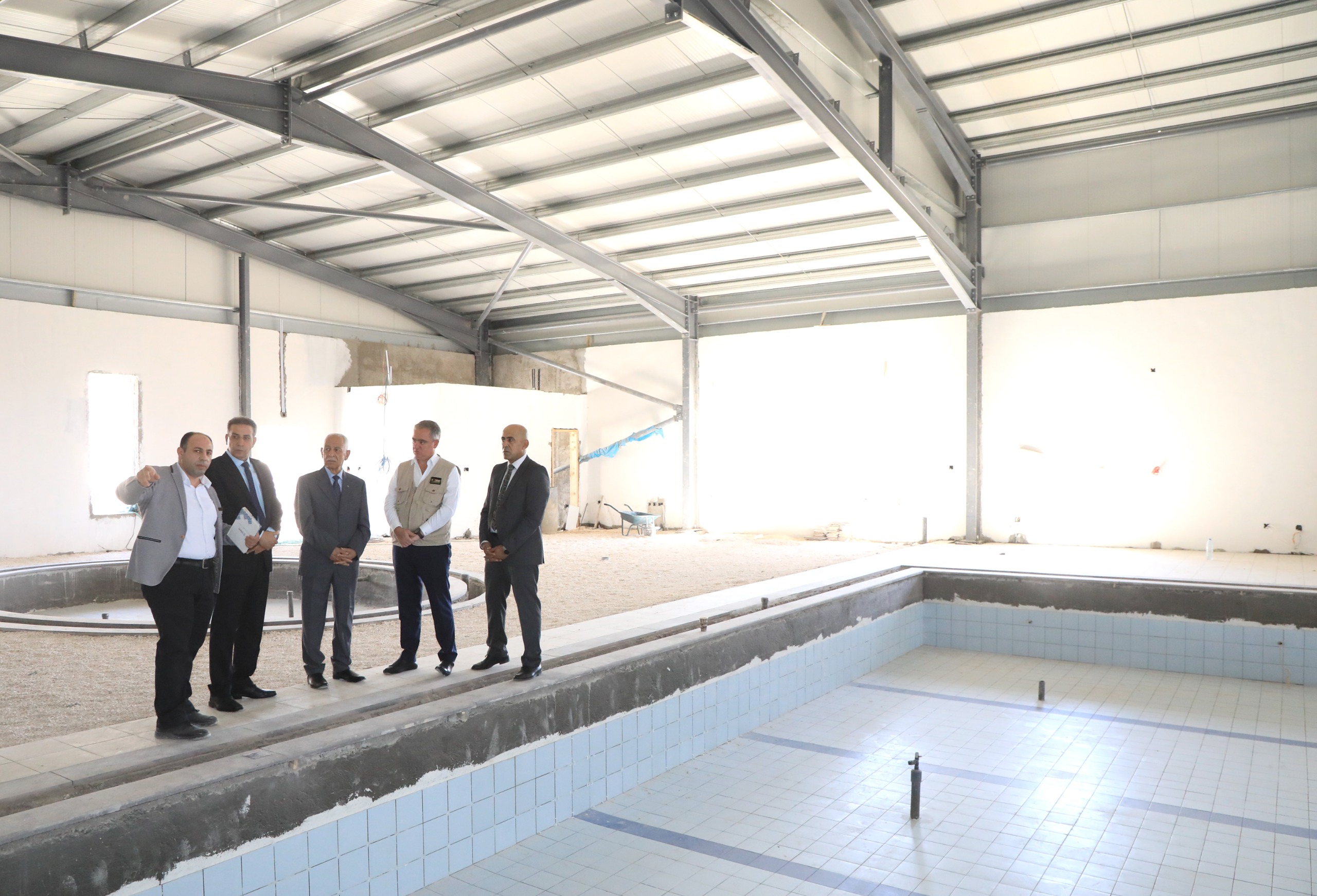 Madar Al-Saa Images 0.8656922862724976