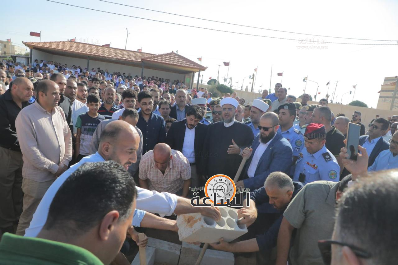 Madar Al-Saa Images 0.2124399212535839